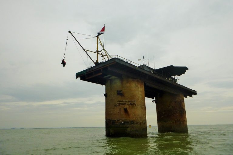 Sealand Travel Across The Universe